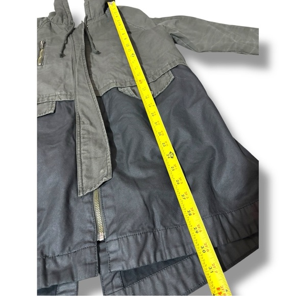 Sun & Shadow Hooded 2 Tone Faux Fur Lined Zip Up Canvas Army Fatigue Jacket - Picture 14 of 16